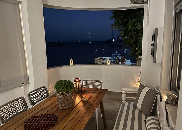 Faros Anaplioti بيت للعطل *