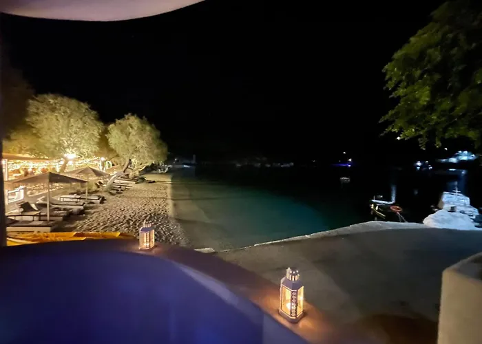 Faros Anaplioti بيت للعطل